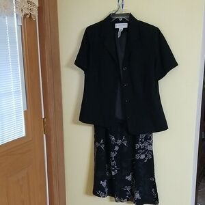 Sag Harbor Black Blazer 10P and Emma & Sam Floral Skirt 12P Ensemble